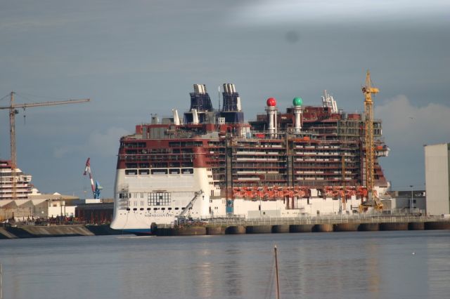 Norwegian Epic - Loire - 11 juillet 2009 (51).JPG